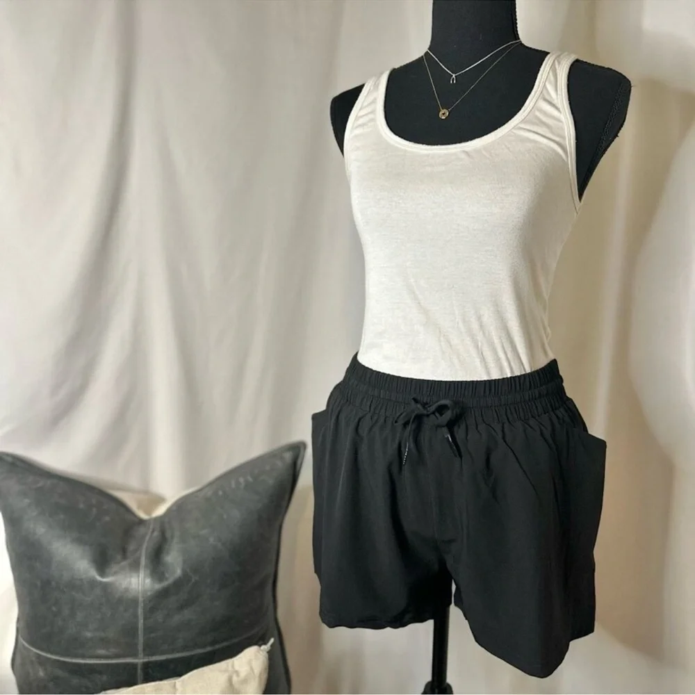 NWT Mono‎ B Drawstring Active Shorts